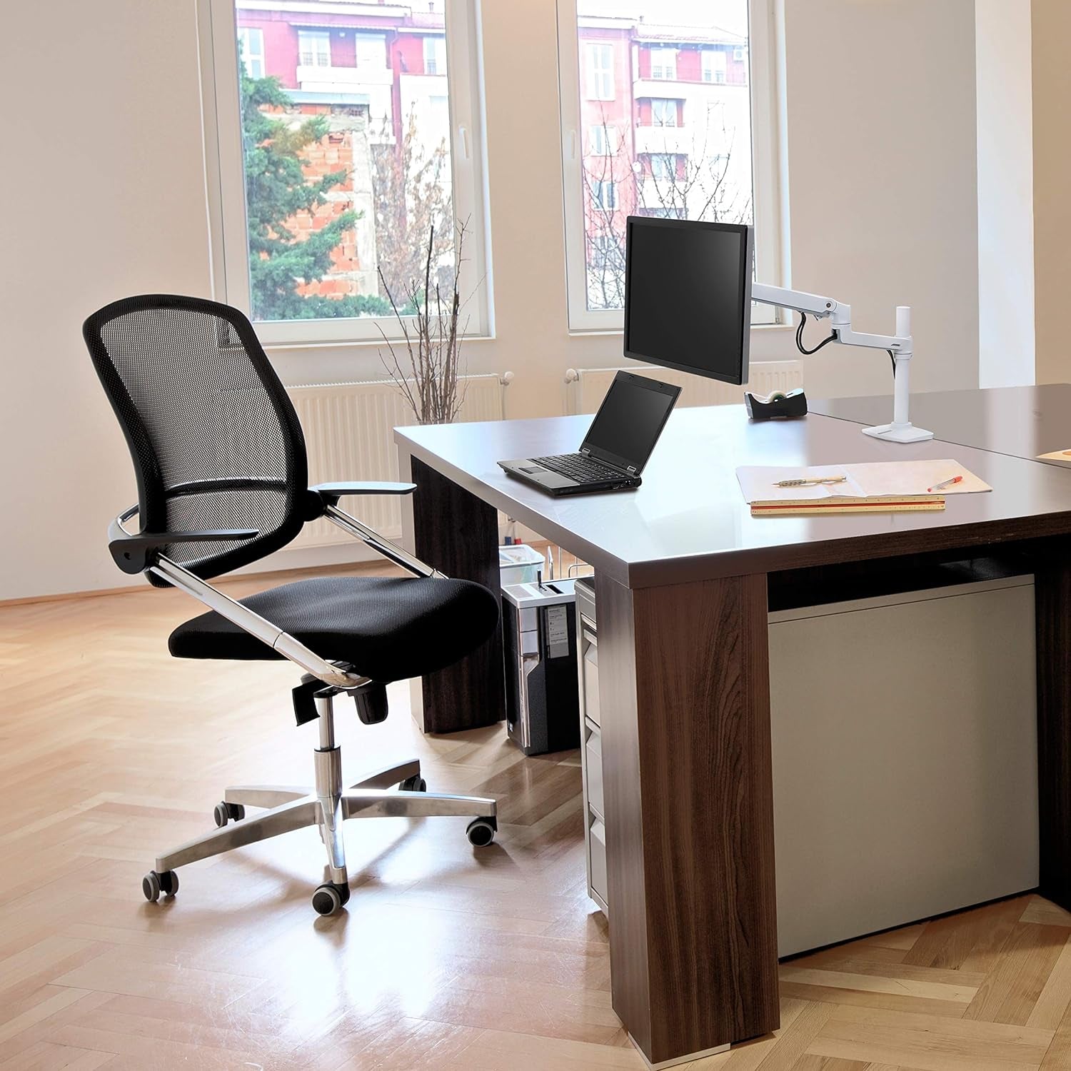 Ergotron – LX Monitor Arm, Single Monitor Desk Mount – Fits Flat Curved Ultrawide Computer Monitors up to 34 Inches, 7 to 25 Lbs, VESA 75X75Mm or 100X100Mm – Tall Pole, White