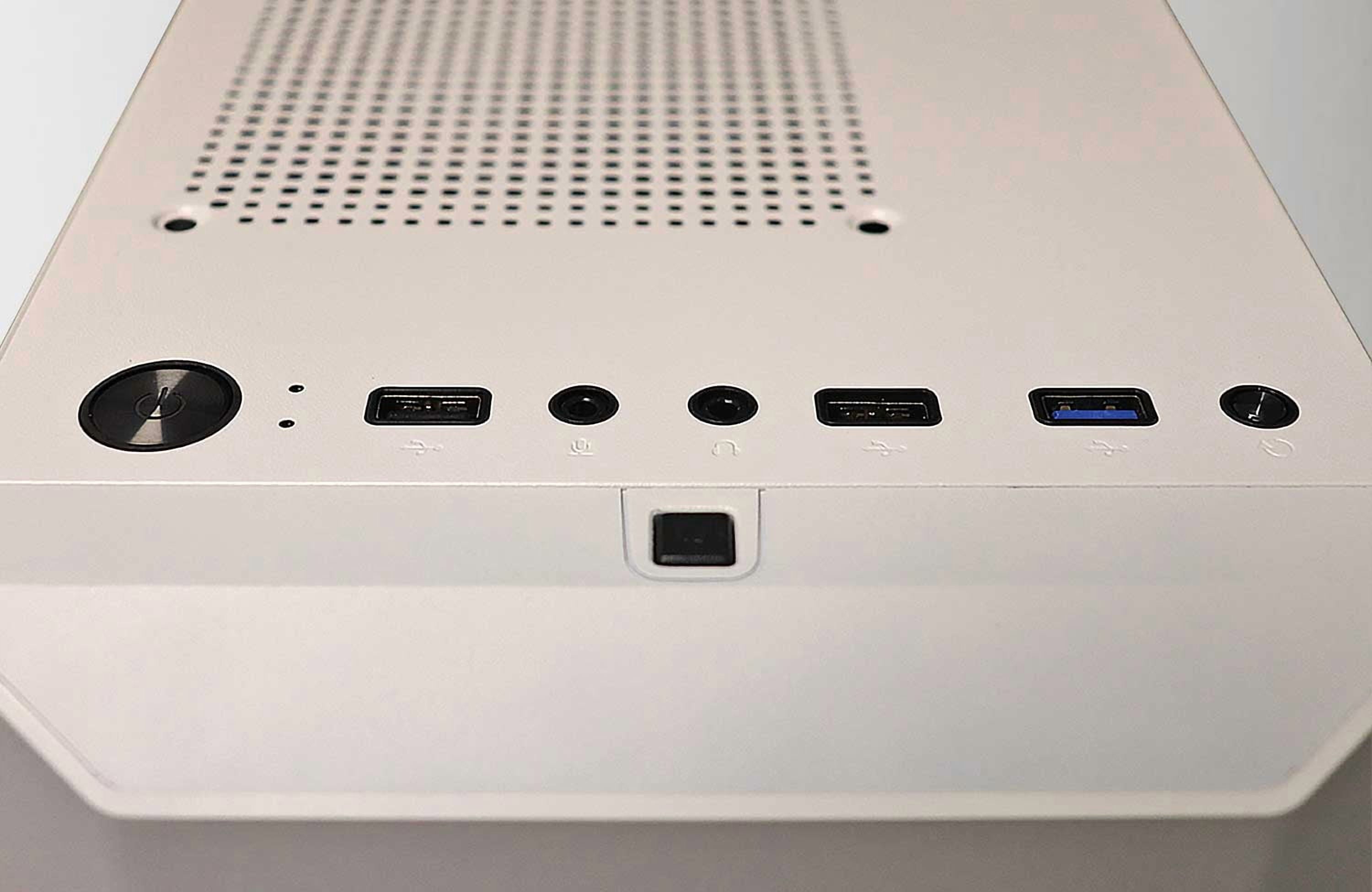 Intel I5 3.40Ghz, GTX 650, 8GB RAM, 1TB, Wifi, RGB, Entry Level Gaming PC, Desktop Computer White