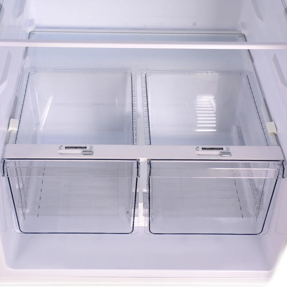 04671332 White Freezer with Ice Maker