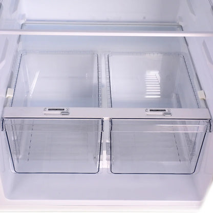 04671332 White Freezer with Ice Maker