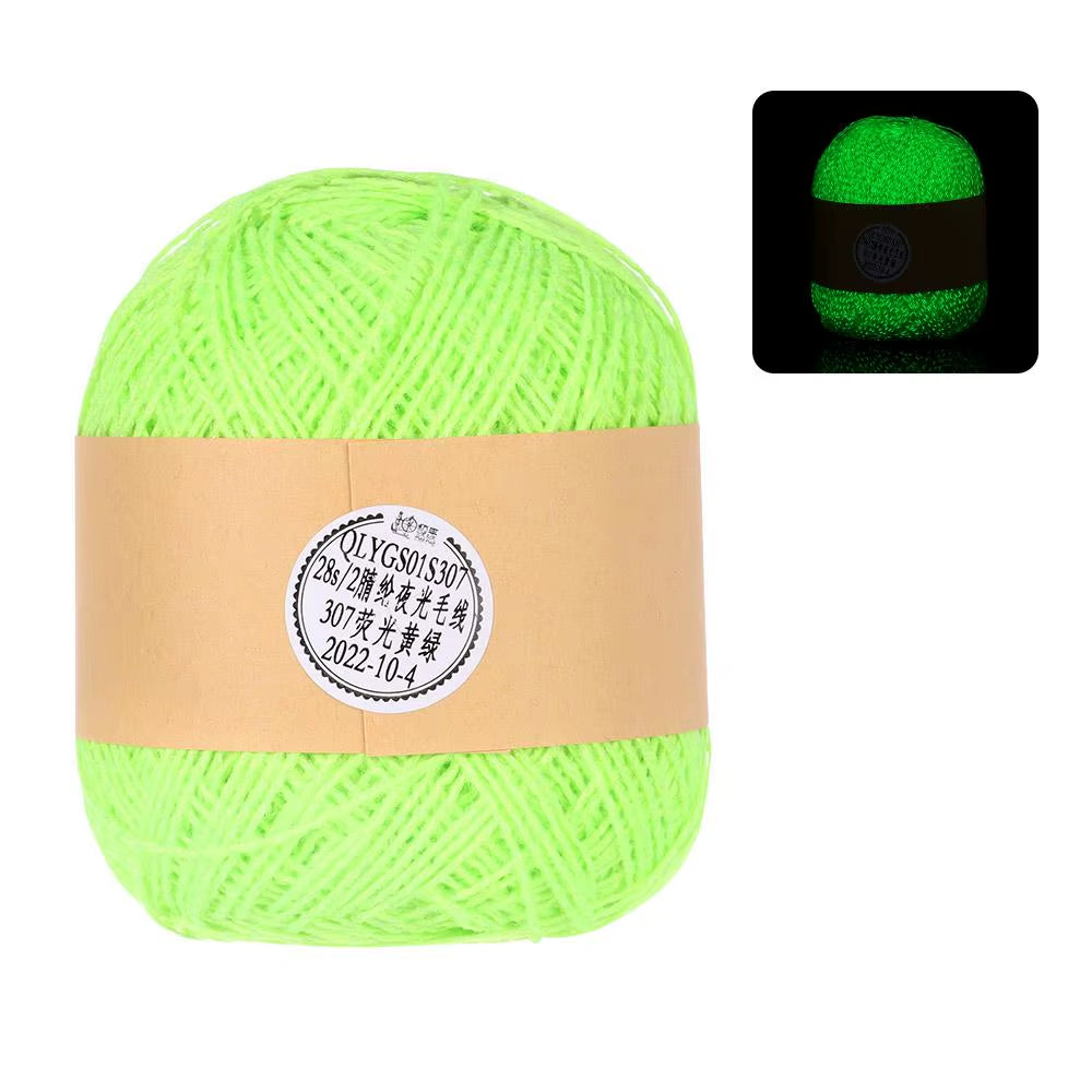 Luminous Chunky Polyester Yarn for Knitting - Glow in the Dark