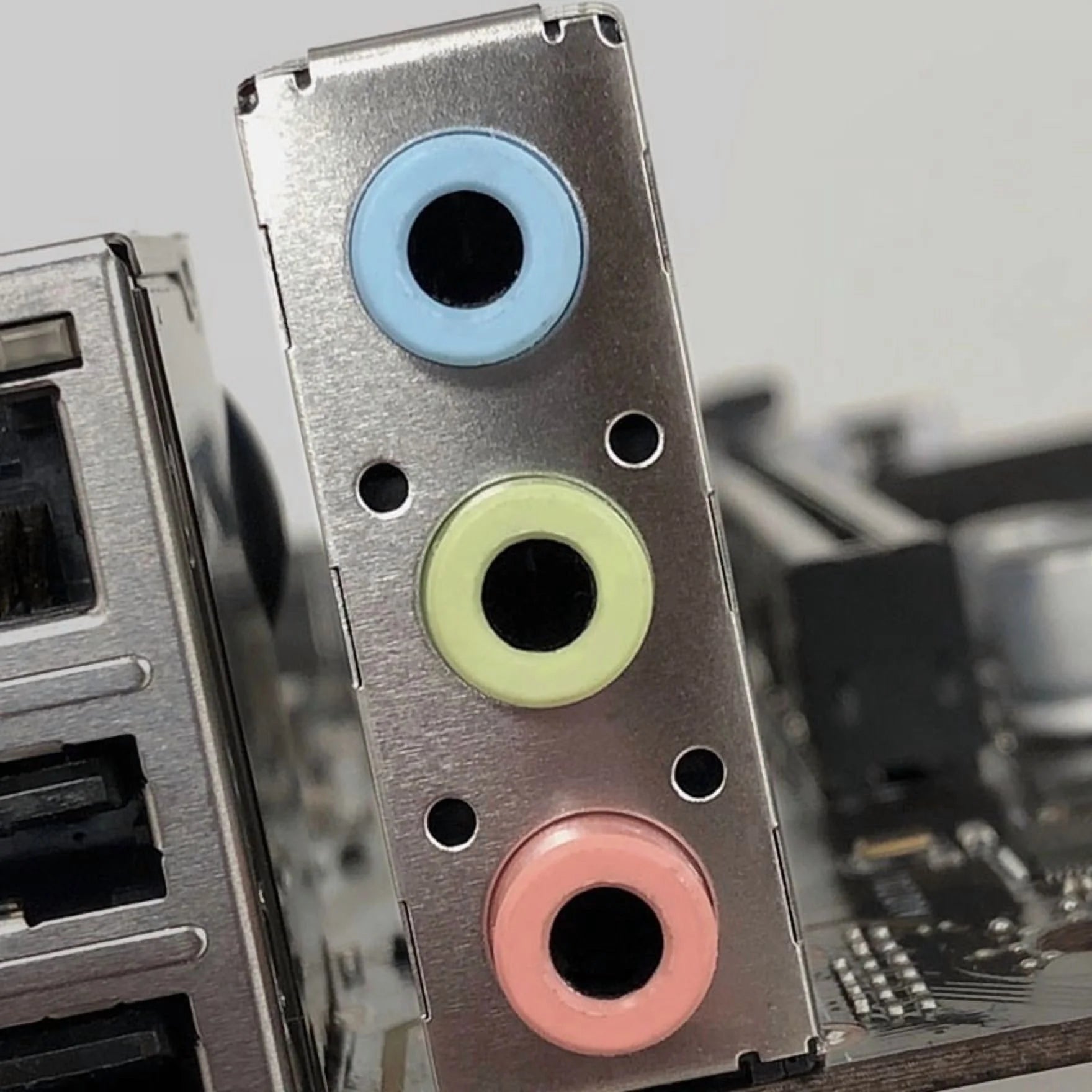 MSI B550M PRO-VDH WIFI Desktop Motherboard - AMD Chipset - Socket AM4 - Micro ATX (244357)