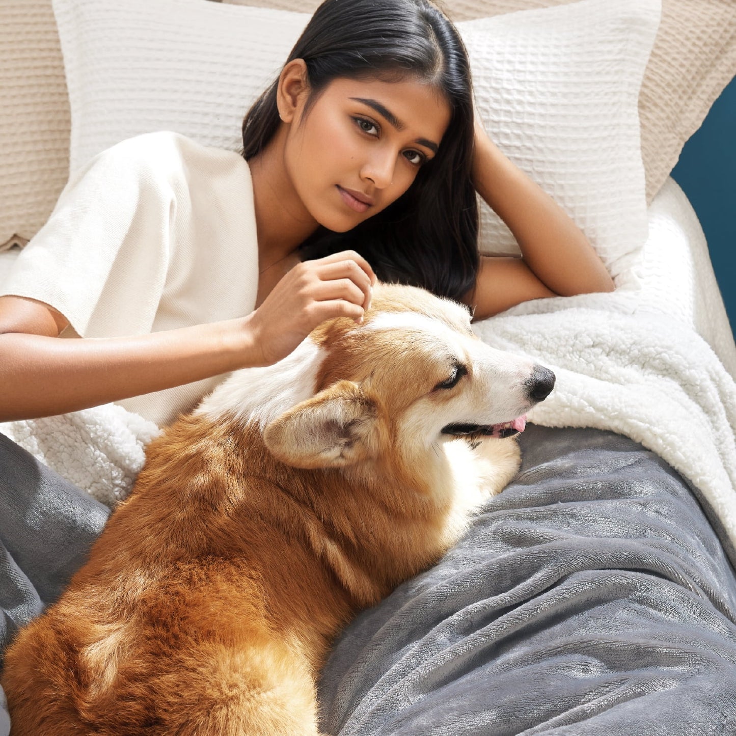 Grey Sherpa Fleece Throw Blanket - Soft and Cozy 50x60 Inch Warmth